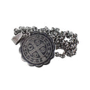 Medalla plateada De San Benito de 2.5cm con cadena - Librería y Artículos Religiosos San Judas Tadeo
