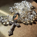 Rosario de cristal cortado con medalla de La Virgen de Guadalupe - Librería y Artículos Religiosos San Judas Tadeo